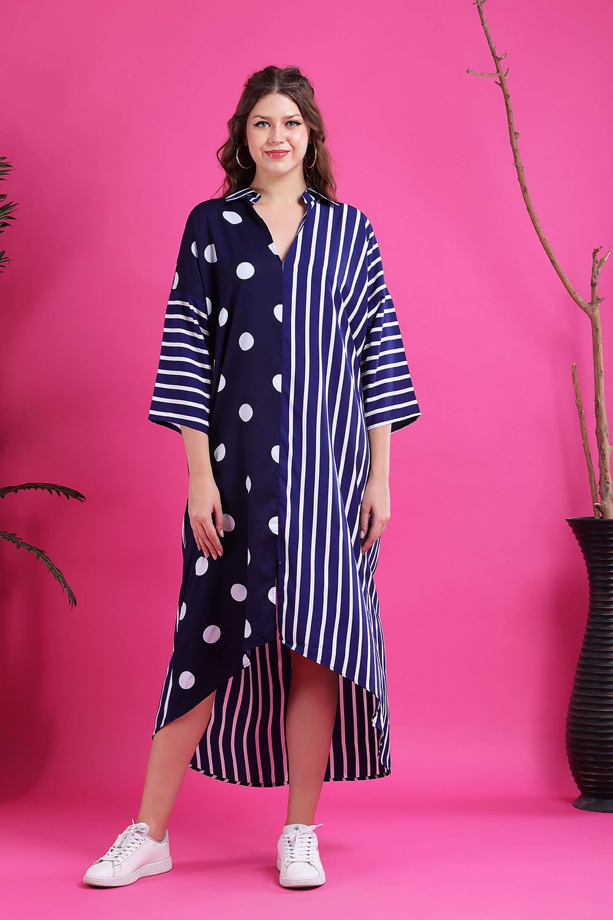 qurvii Polka Dots V-Neck Crepe Women Dress-picture-32