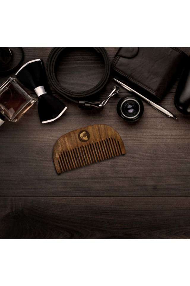 Compact-Wooden-Comb