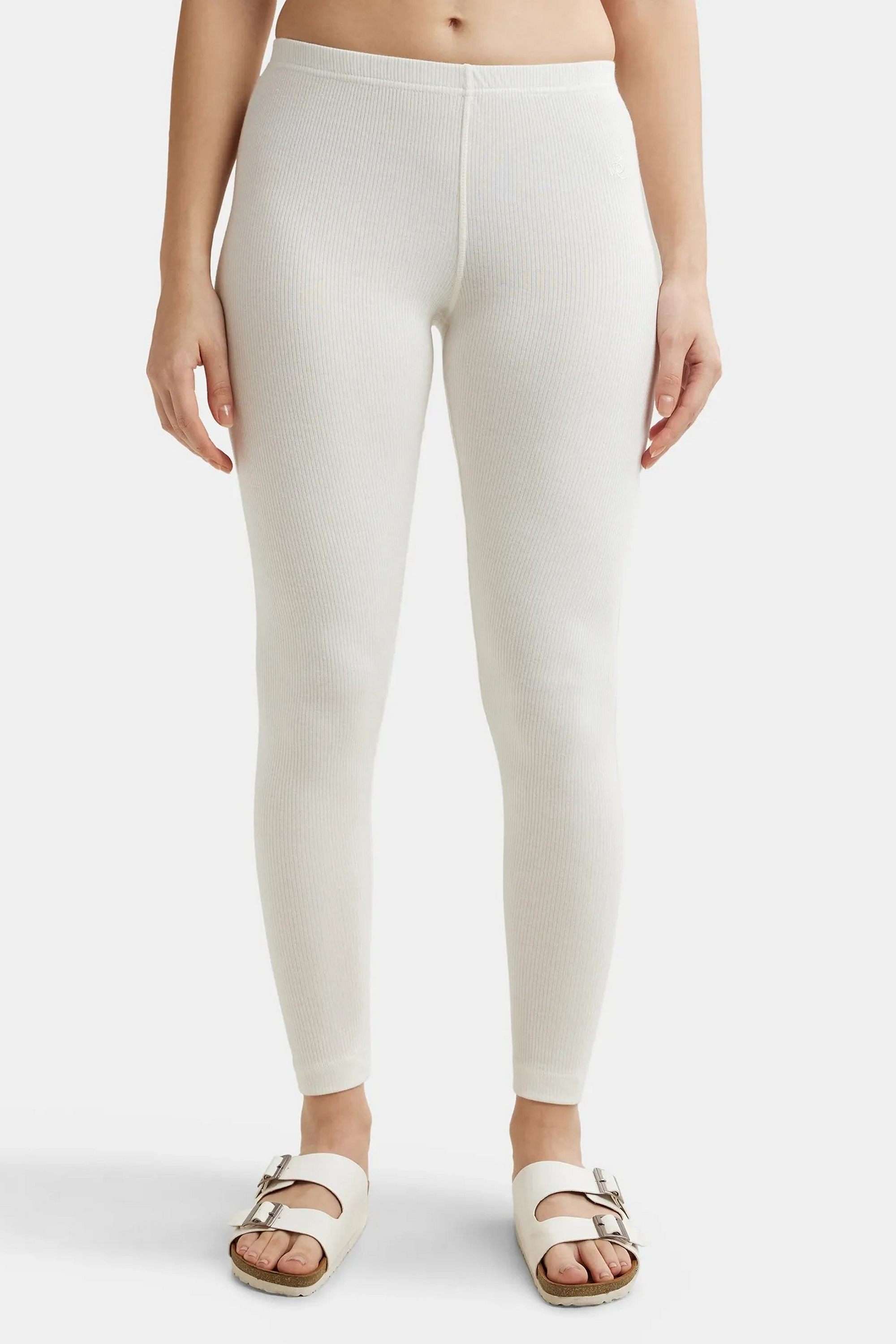 Solid-Regular-Fit-Blended-Fabric-Women-Winter-Wear-Thermals