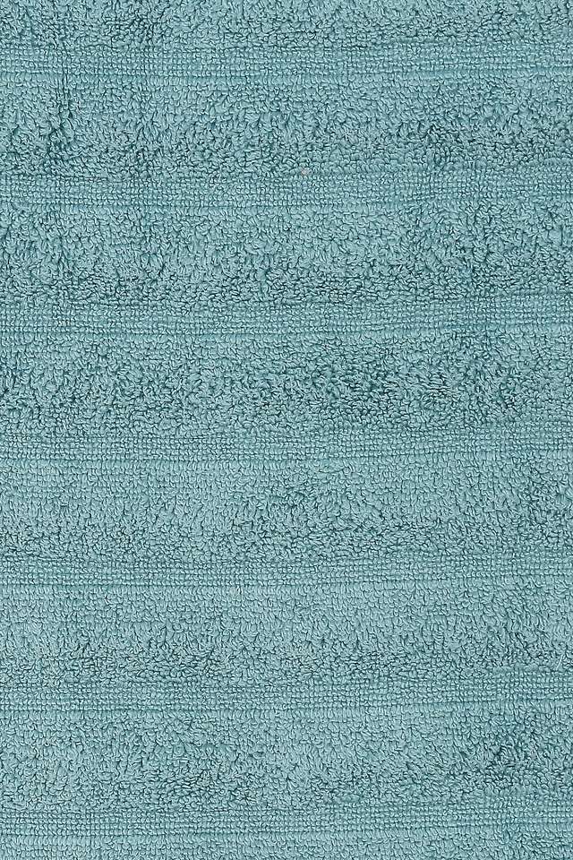 Stripe-Textured-Bath-Towel
