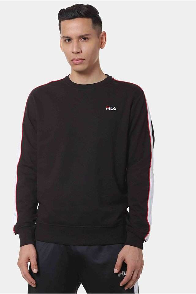 Sweatshirts & Pullovers