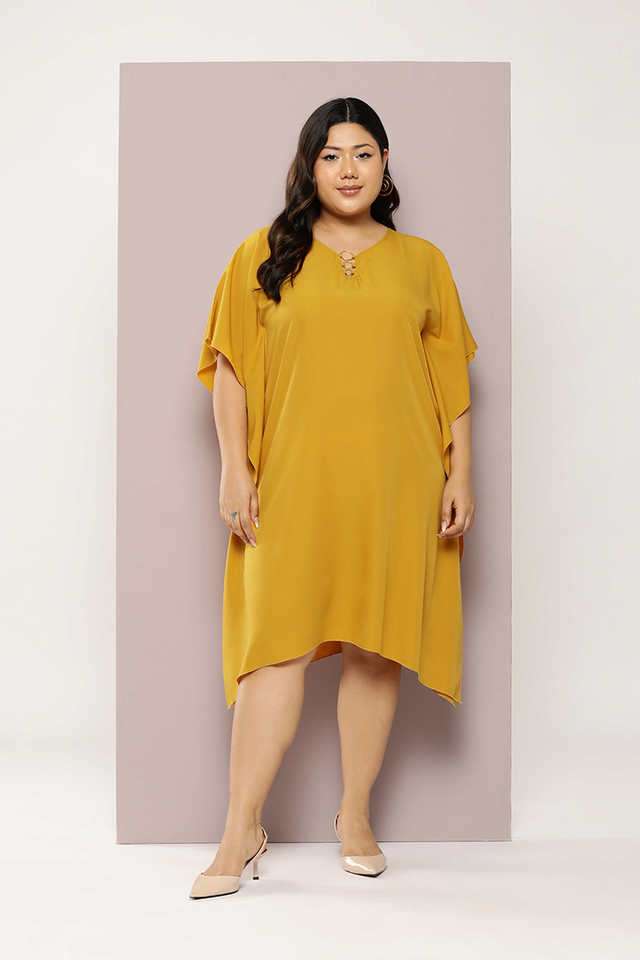 qurvii Solid V-Neck Crepe Women Dress-picture-12