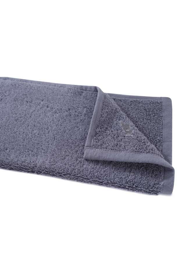 Colorart-550-GSM-Cotton-Embedded-Stripe-Solid-Grey-Face-Towel