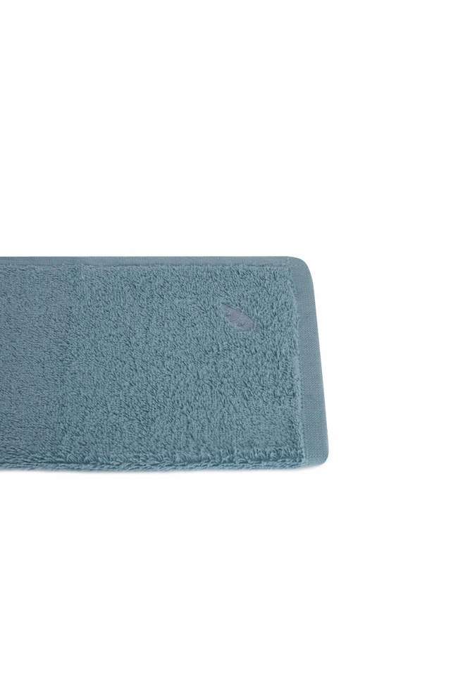 Colorart-550-GSM-Cotton-Embedded-Stripe-Solid-Blue-Face-Towel