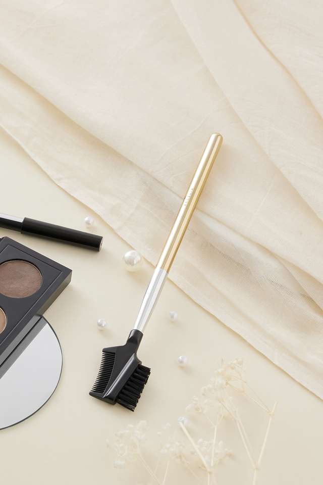 Eyelash-and-Brow-Groomer