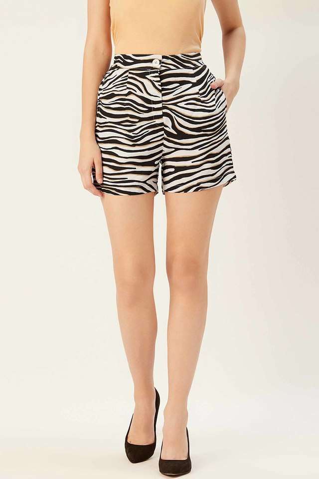 sera Women's Regular Fit Checks Shorts-picture-18