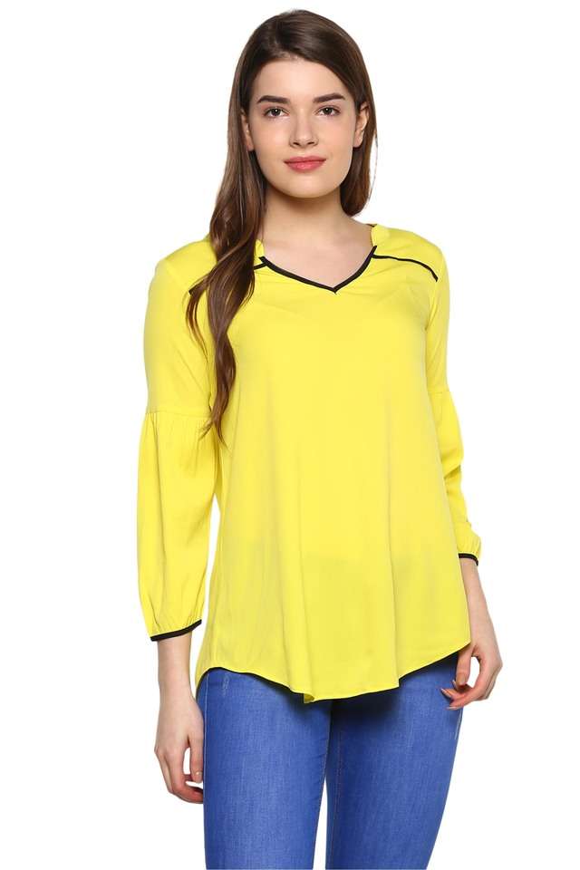 qurvii Solid Crepe V-Neck Women Top-picture-26
