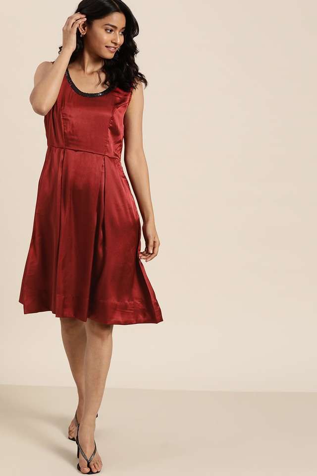 qurvii Solid Round Neck Satin Women Dress-picture-29