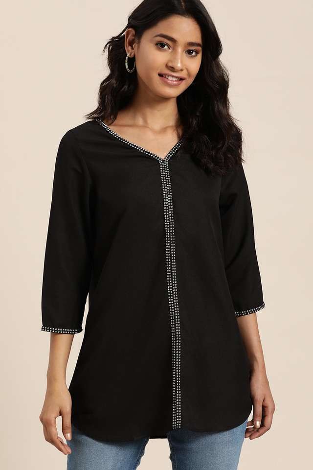 qurvii Solid Crepe V-Neck Women Top-picture-10