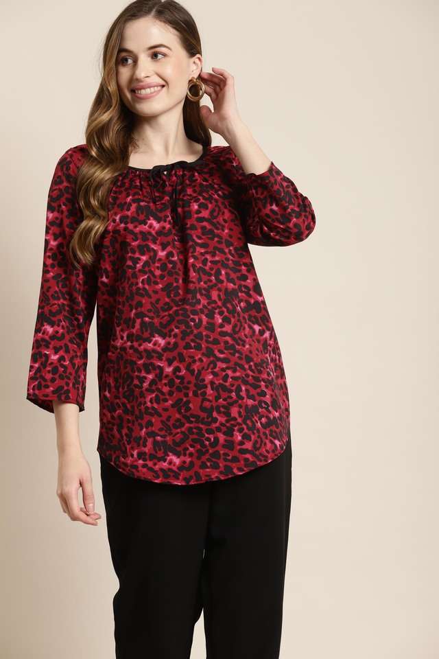 qurvii Animal Print Crepe Tie Up Neck Women Top-picture-30