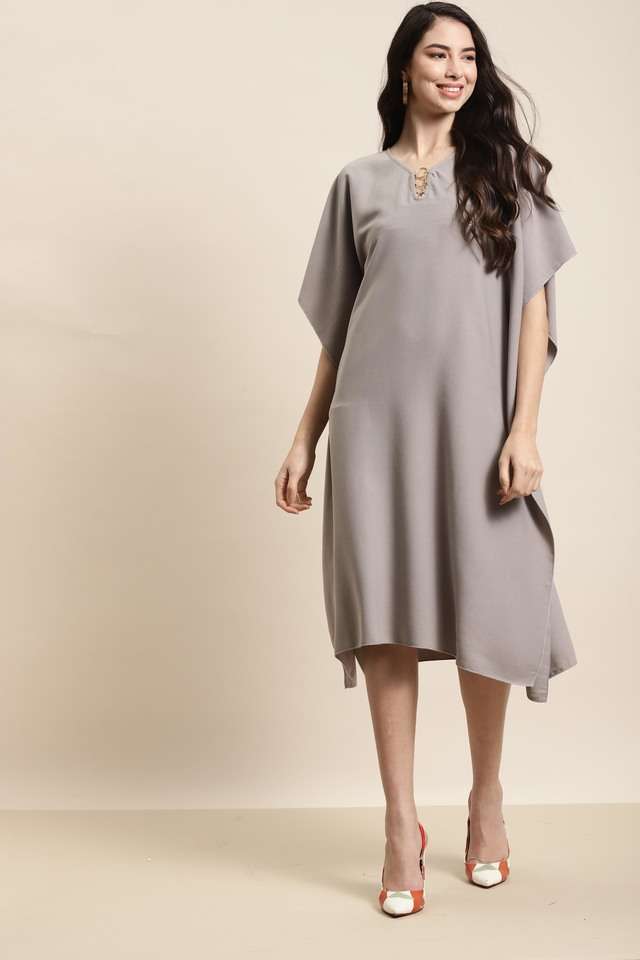 qurvii Solid V-Neck Crepe Women Dress-picture-19