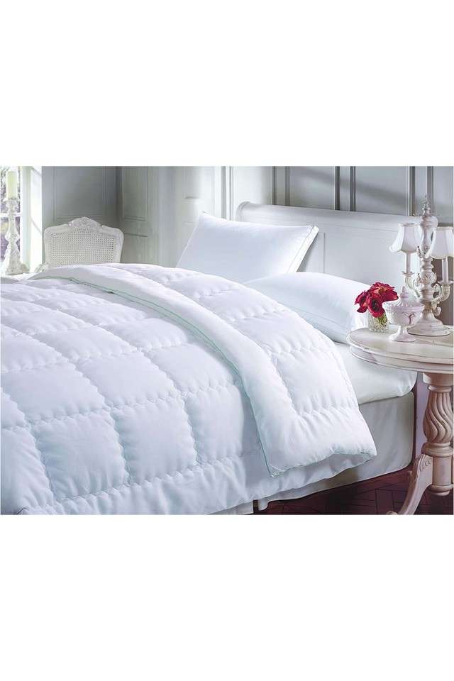 Aloevera-Gel-Coated-Microfiber-220-GSM-All-Season-Quilt -Ultra-Soft-&-Super-Cosy-(Single -60x90-Inches)