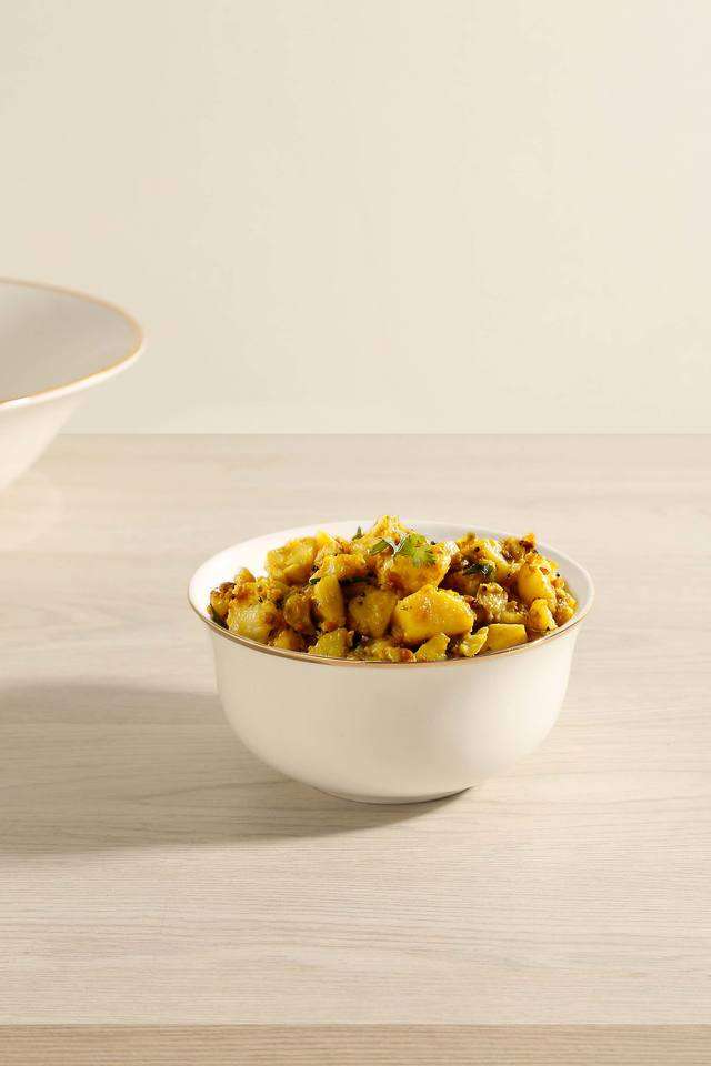 Melora-Veg-Bowl-Gold-11.5-cm