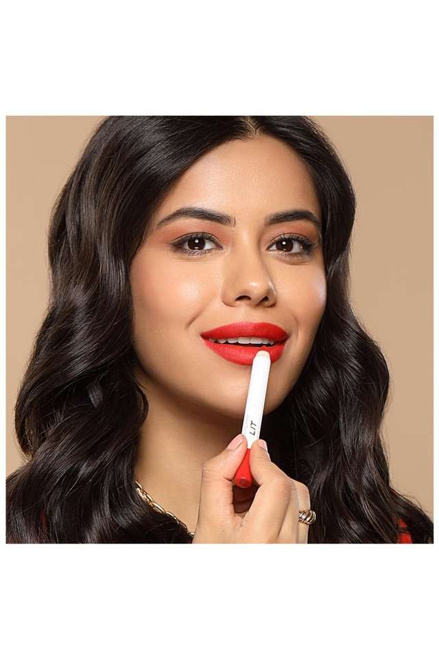 MyGlamm-LIT-Matte-About-It-Lip-Color---Crimson-Calypso -2.8-gm