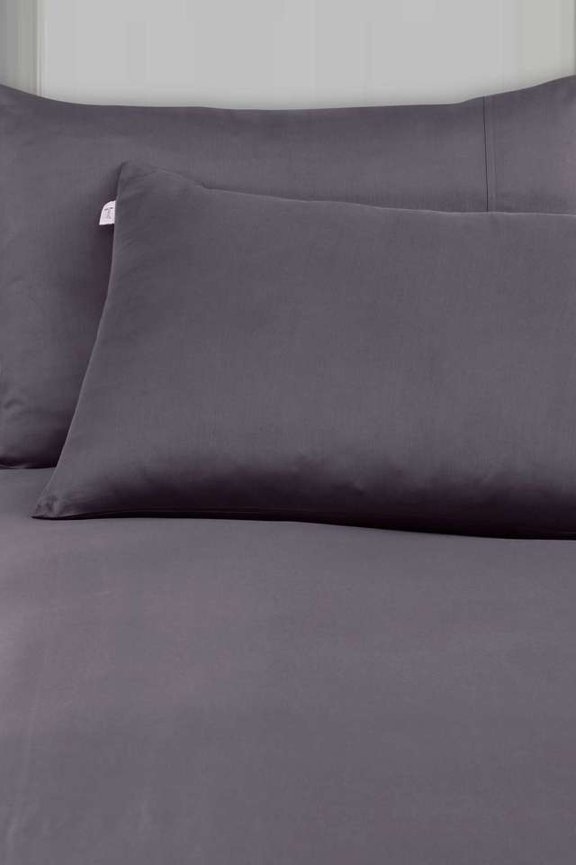 Madison-Avenue-100--Cotton-400-Thread-Count-2-Pc-Decorative-Pillow-Insert -Pillow-Covers-18-X-27---Fudge