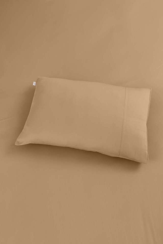 Madison-Avenue-100--Cotton-400-Thread-Count-1-Pc-Large-Decorative-Pillow-Insert -22-X-34---Caramel