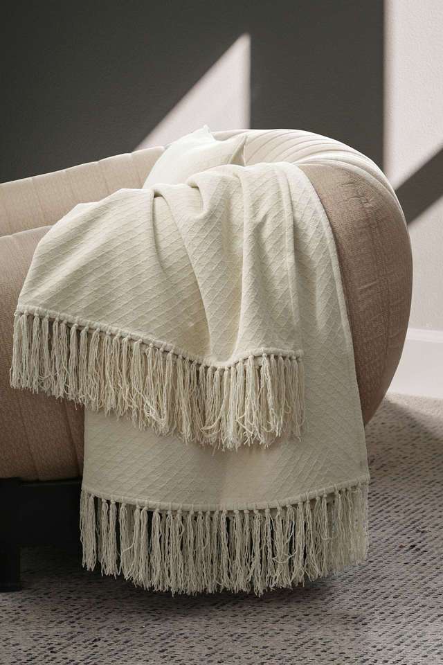 Colorart-Blaize-Vanilla-Throw