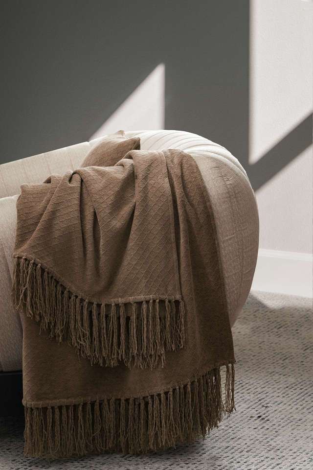 Colorart-Blaize-Friar-Brown-Throw