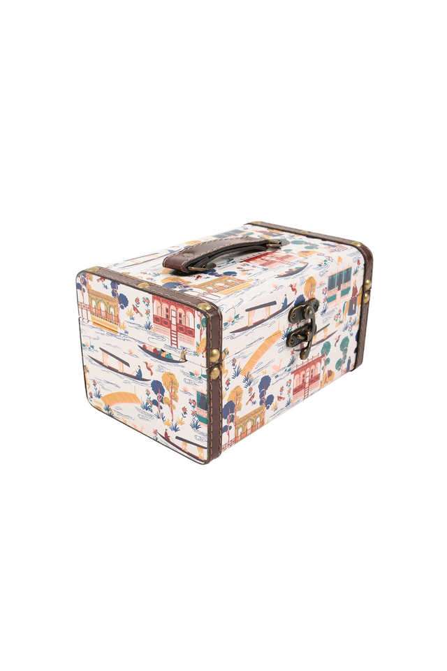 Vintage-Market-Trinket-Box---8.6x5.5x2.4-inches