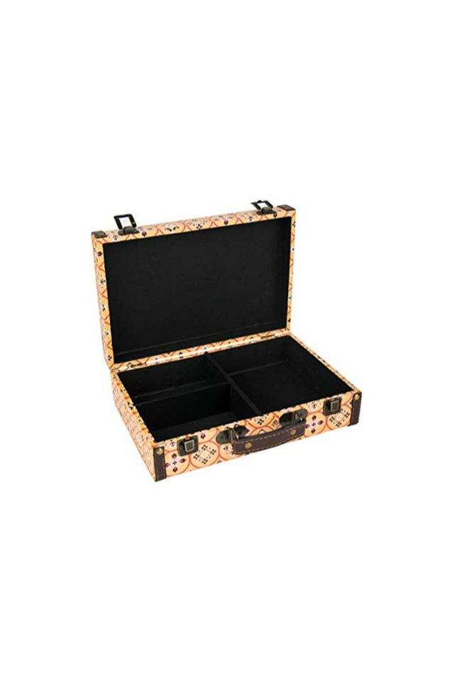 Abstract-Retro-Yellow-Suitcase