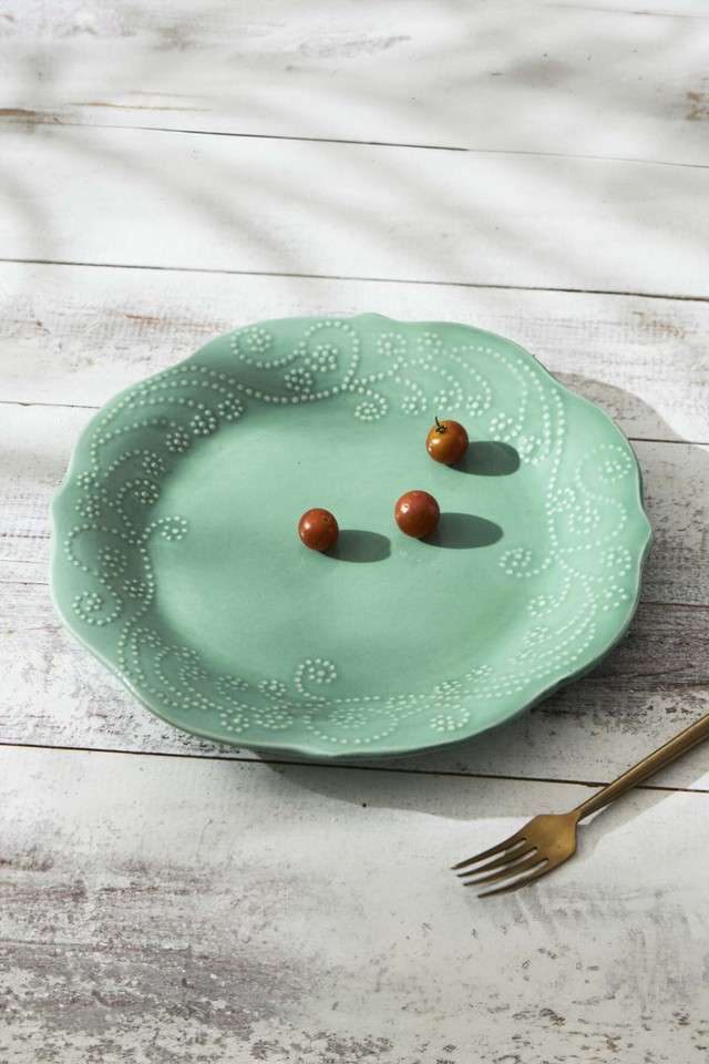 Essentials-Lace-Dinner-Plate---Green