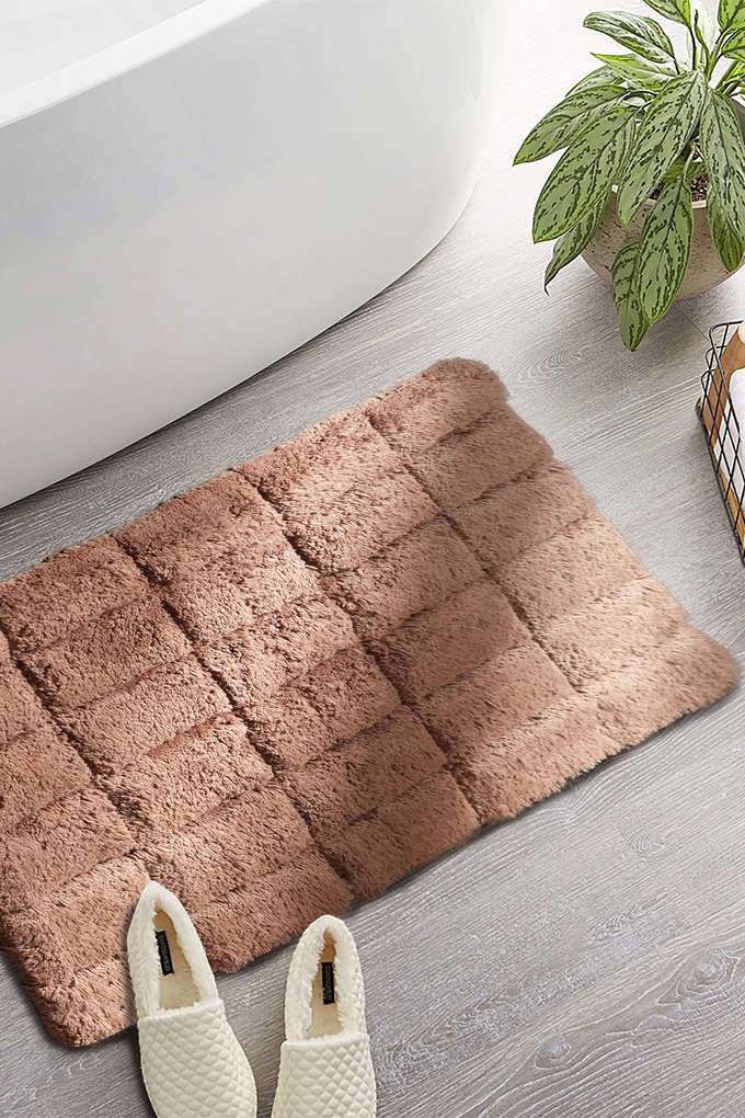 Colorart-Slab-Comose-Aero-Brown-Small-Bath-Mat