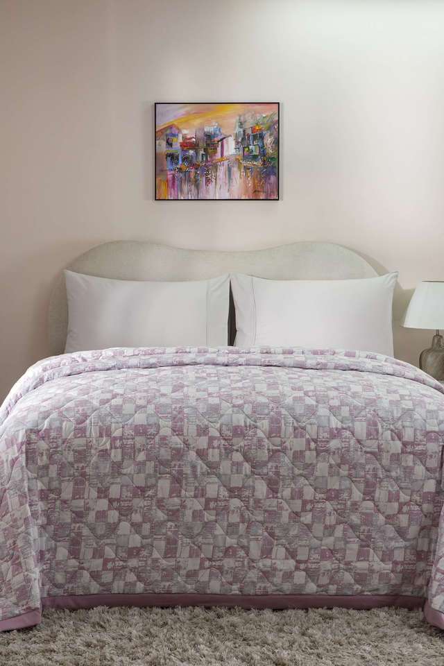 Hues-PBS-Refined-Retro-120-GSM-Cotton-Rochelle-Red-Double-Quilt