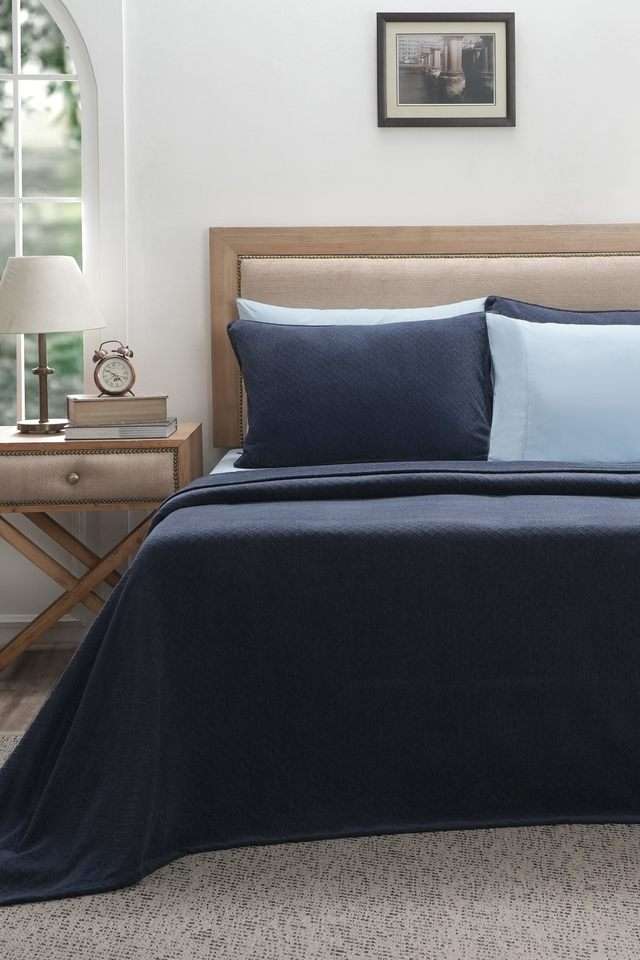 Blaize-Double-Dark-Blue-Bed-Cover
