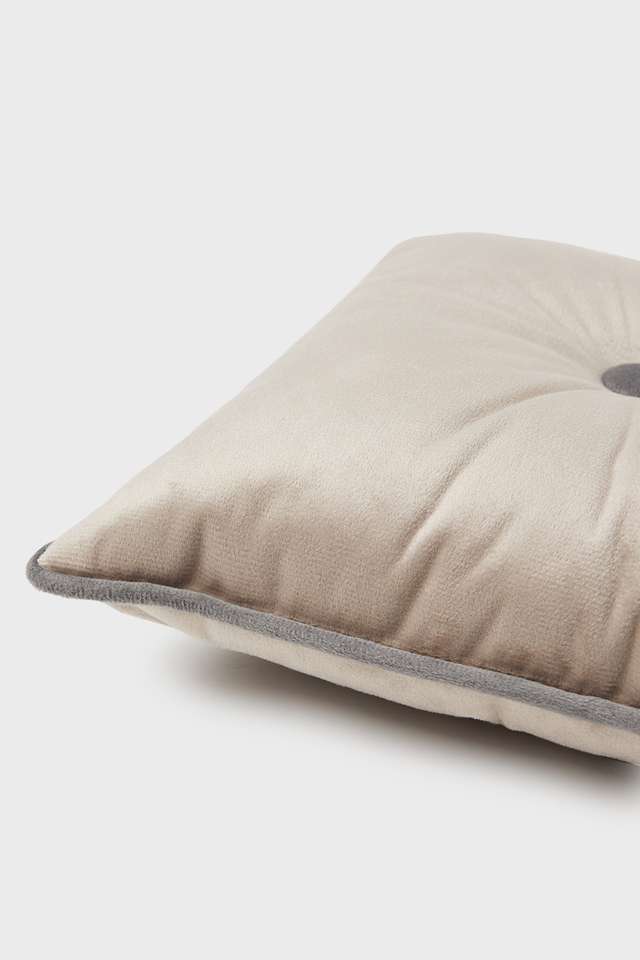 Color-Pop-Shaped-Tuck-Cushion