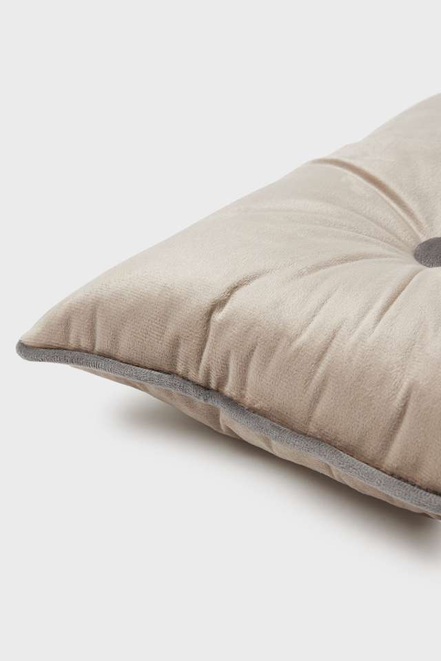 Color-Pop-Shaped-Tuck-Cushion
