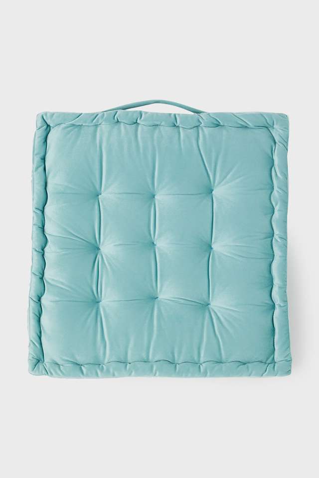Color-Pop-Shaped-Tuck-Cushion