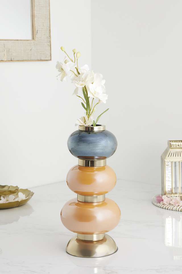 Solace-Metal-&-Glass-Vase