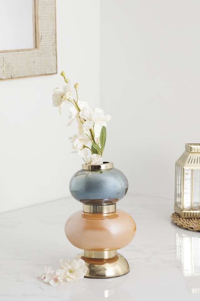 Solace-Metal-&-Glass-Vase