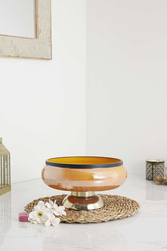 Solace-Bowl-With-Metalic-Base