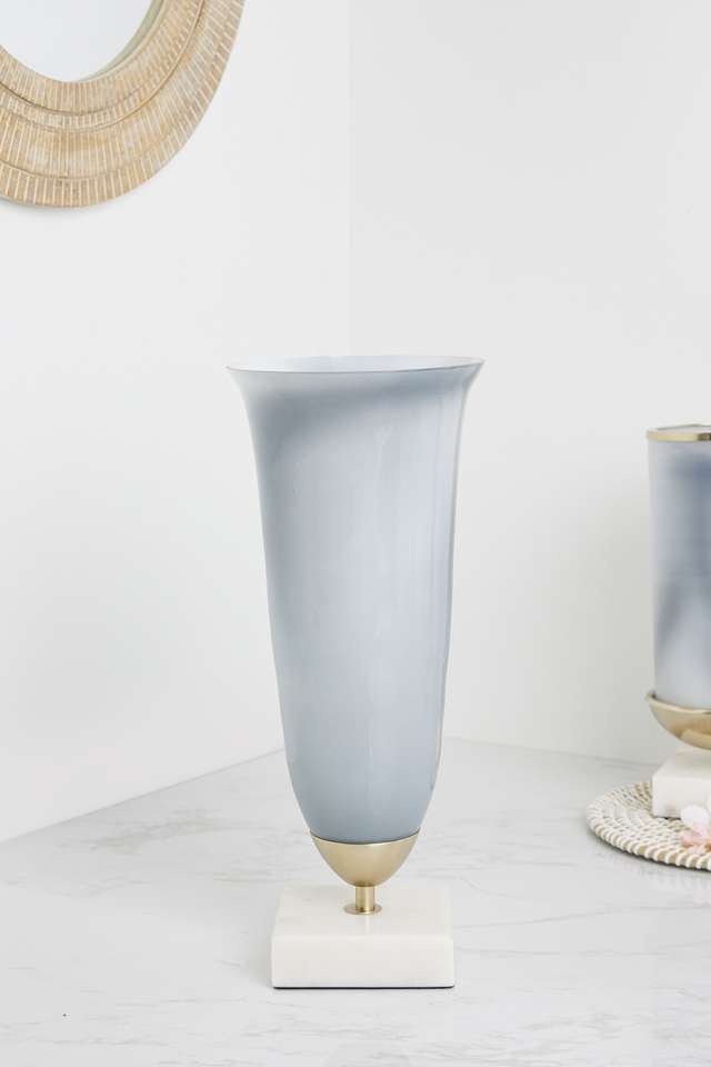 Blaire-Tabletop-Vase-Medium