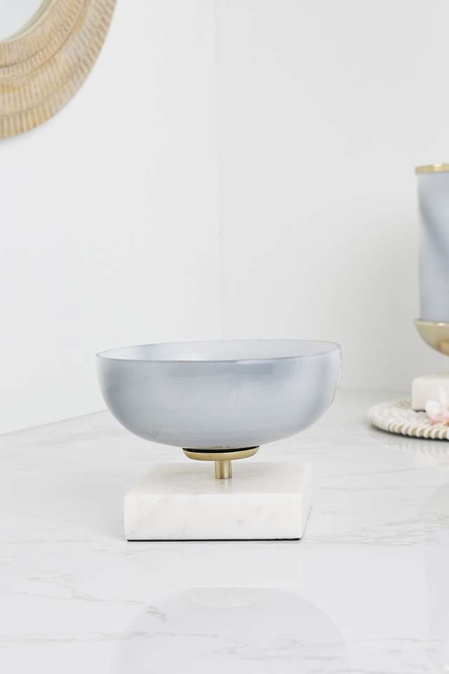 Blaire-Bowl-On-Stand-Medium