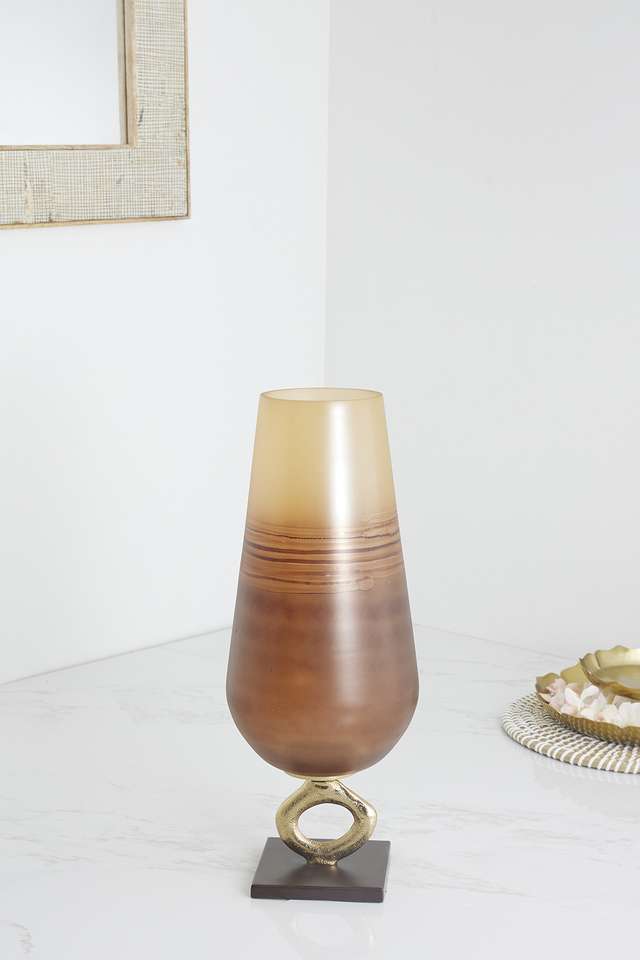 Abstract-Two-Tone-Flower-Vase