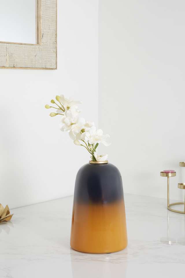 Solace-Classic-Vase