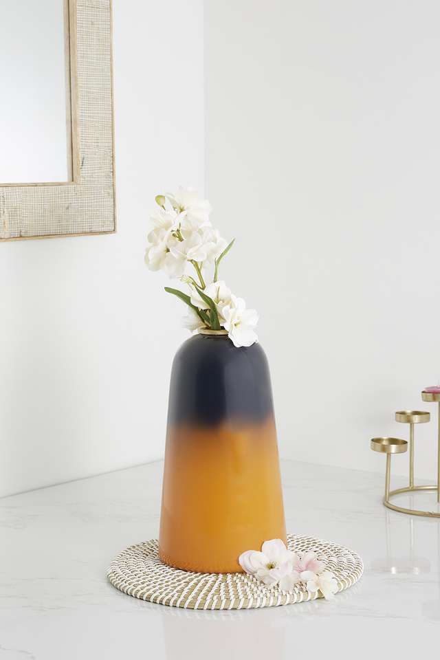 Solace-Classic-Vase