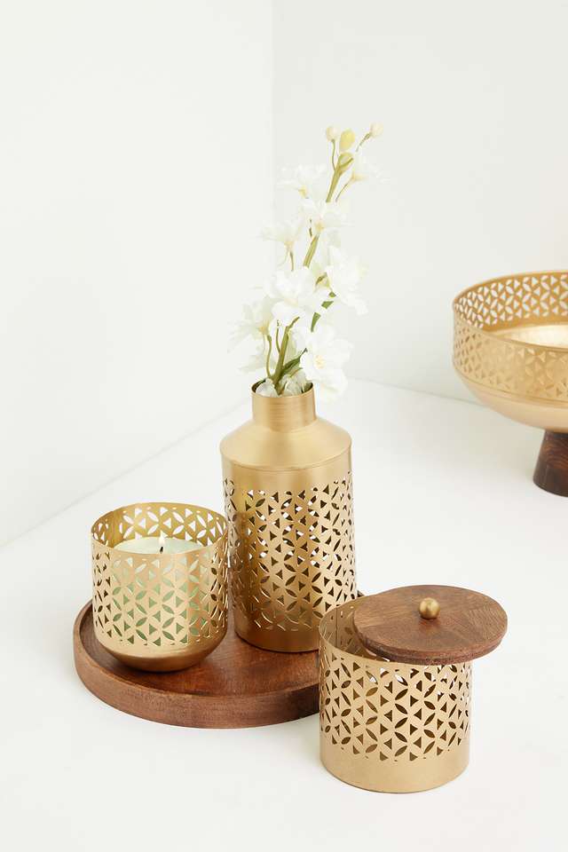 Aura-Metal-Tabletop-Accent