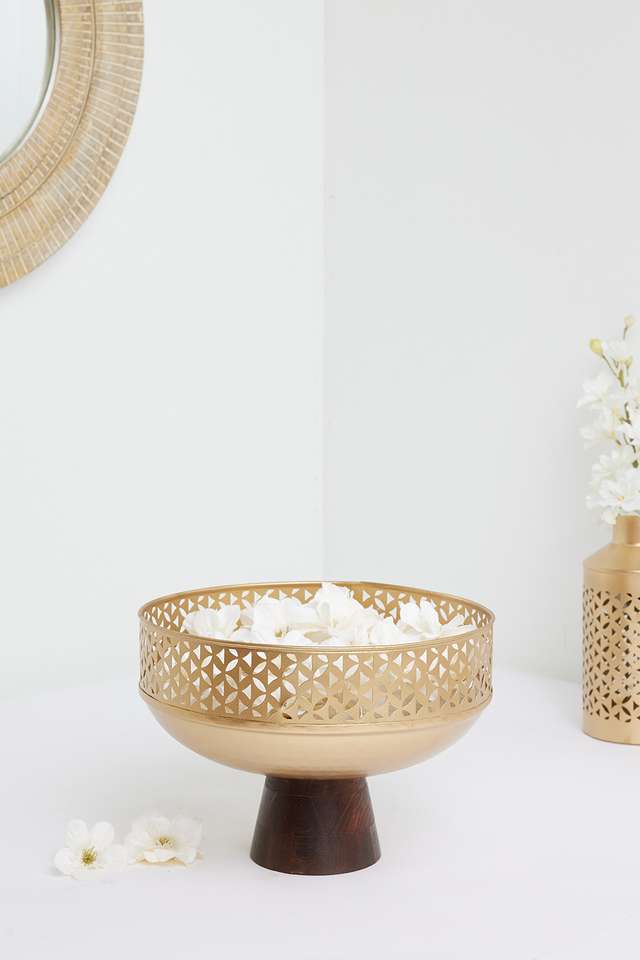 Aura-Metal-Urli-With-Wooden-Stand