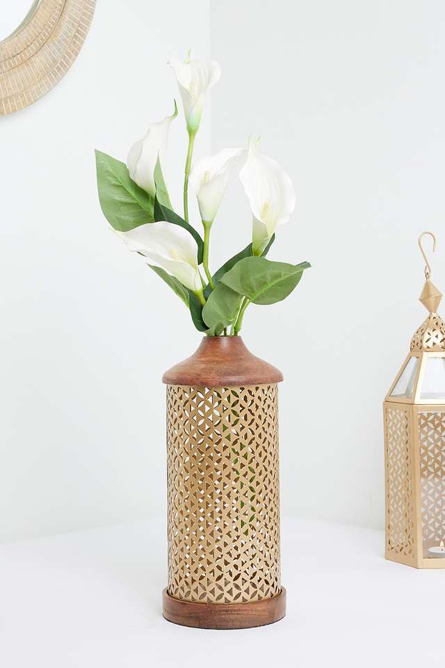 Aura-Metal-Cutwork-Wood-Top-Vase