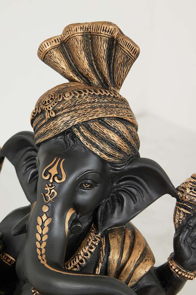 Screne-Pheta-Ganesha-With-Inscripted-Base