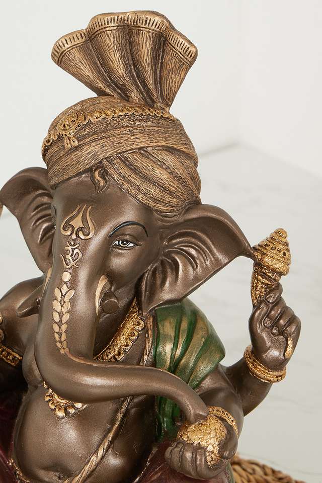 Screne-Pheta-Ganesha-With-Inscripted-Base