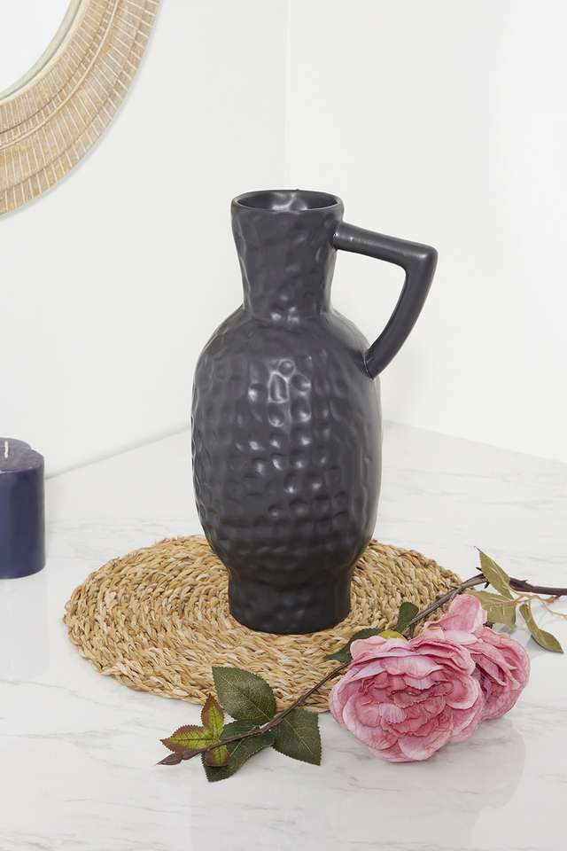 Contempory-Glam-Crater-Vases-Ocher