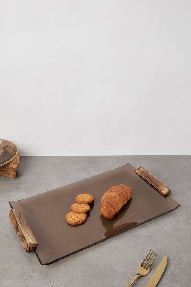 Aura-Tray-With-Wooden-Handle