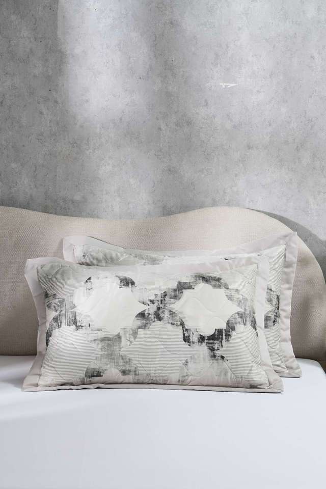 Hues-Enchanted-Harmony-Ogee-Flent-Grey-Standard-Pillow-Sham-Set