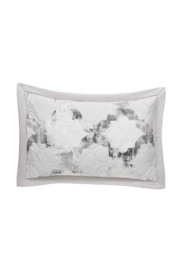 Hues-Enchanted-Harmony-Ogee-Flent-Grey-Standard-Pillow-Sham-Set