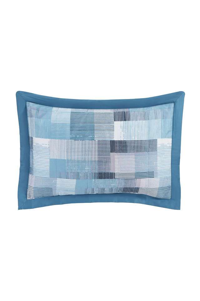 Hues-Enchanted-Harmony-Division-Loaf-Blue-Standard-Pillow-Sham-Set