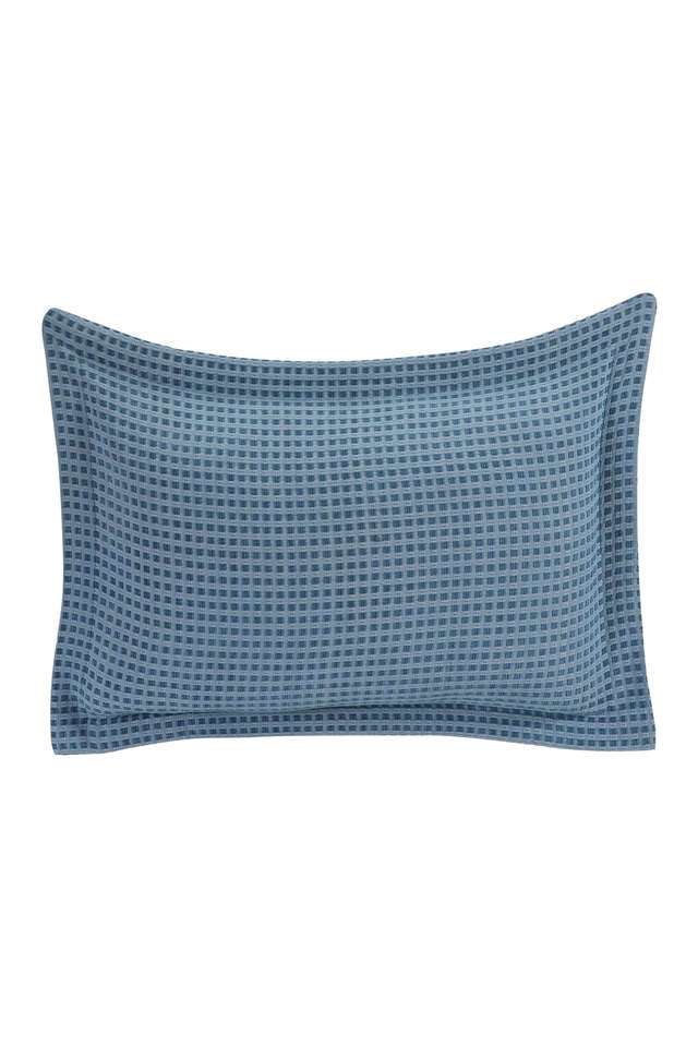 Hues-Enchanted-Harmony-Parable-Intertwist-Blue-Standard-Pillow-Sham-Set
